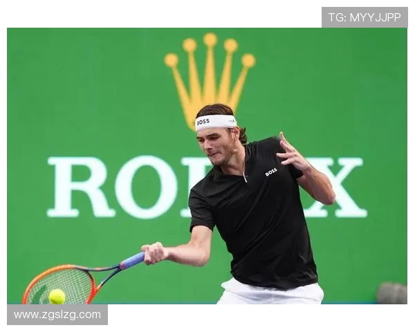 上海网球队在全国锦标赛中以61分稳居积分榜首位