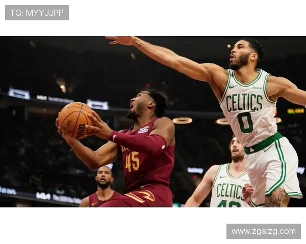 凯尔特人对阵雷霆精彩视频回顾与赛后分析全景呈现