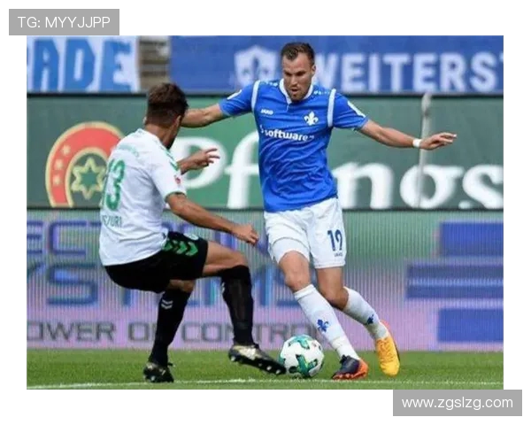 奥厄与雷根斯堡的激烈对决谁能在赛场上笑到最后