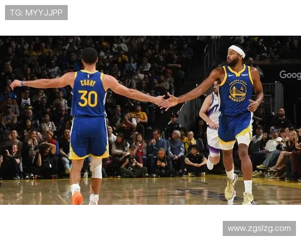 库里三分大赛决赛狂轰20球创历史辉煌时刻引发全场欢呼 库里三分大赛决赛狂轰20球创历史辉煌时刻引发全场欢呼