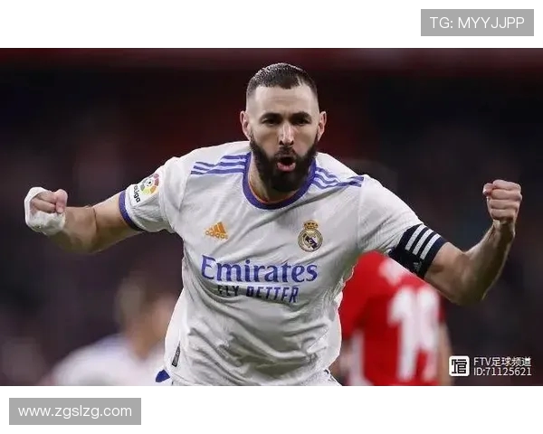 本泽马的传奇之路:从青涩少年到世界足球巨星的蜕变与荣耀 本泽马的传奇之路:从青涩少年到世界足球巨星的蜕变与荣耀